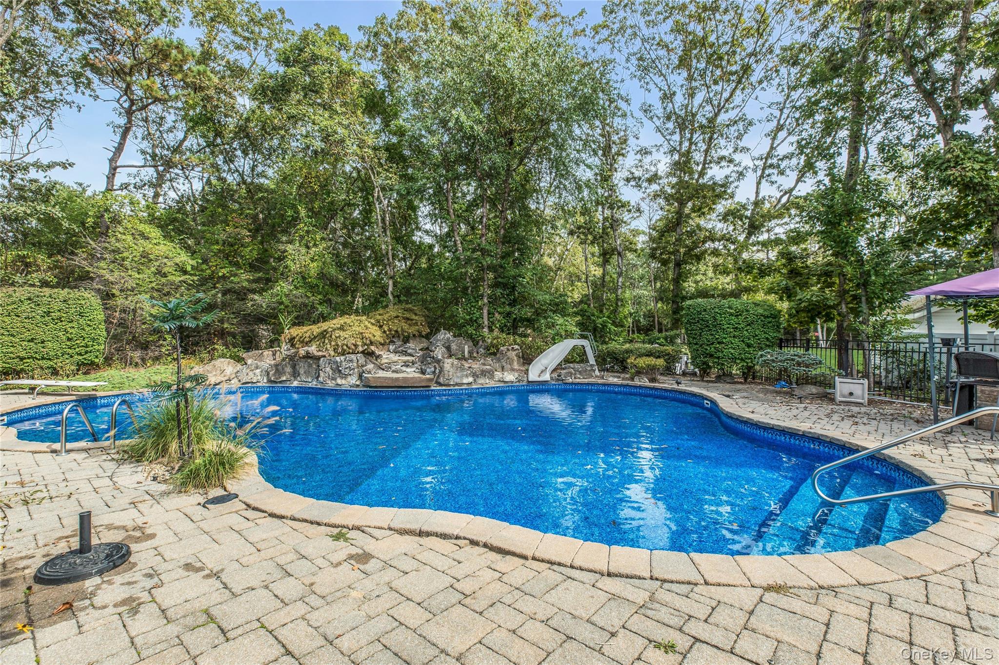 #20 photo, 7 Martha Place, Port Jefferson Station , NY 11776