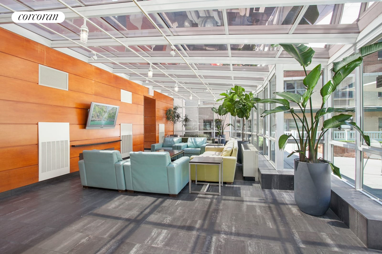 #6 photo, 516 W 47TH Street, マンハッタン Hells Kitchen , NY 10036