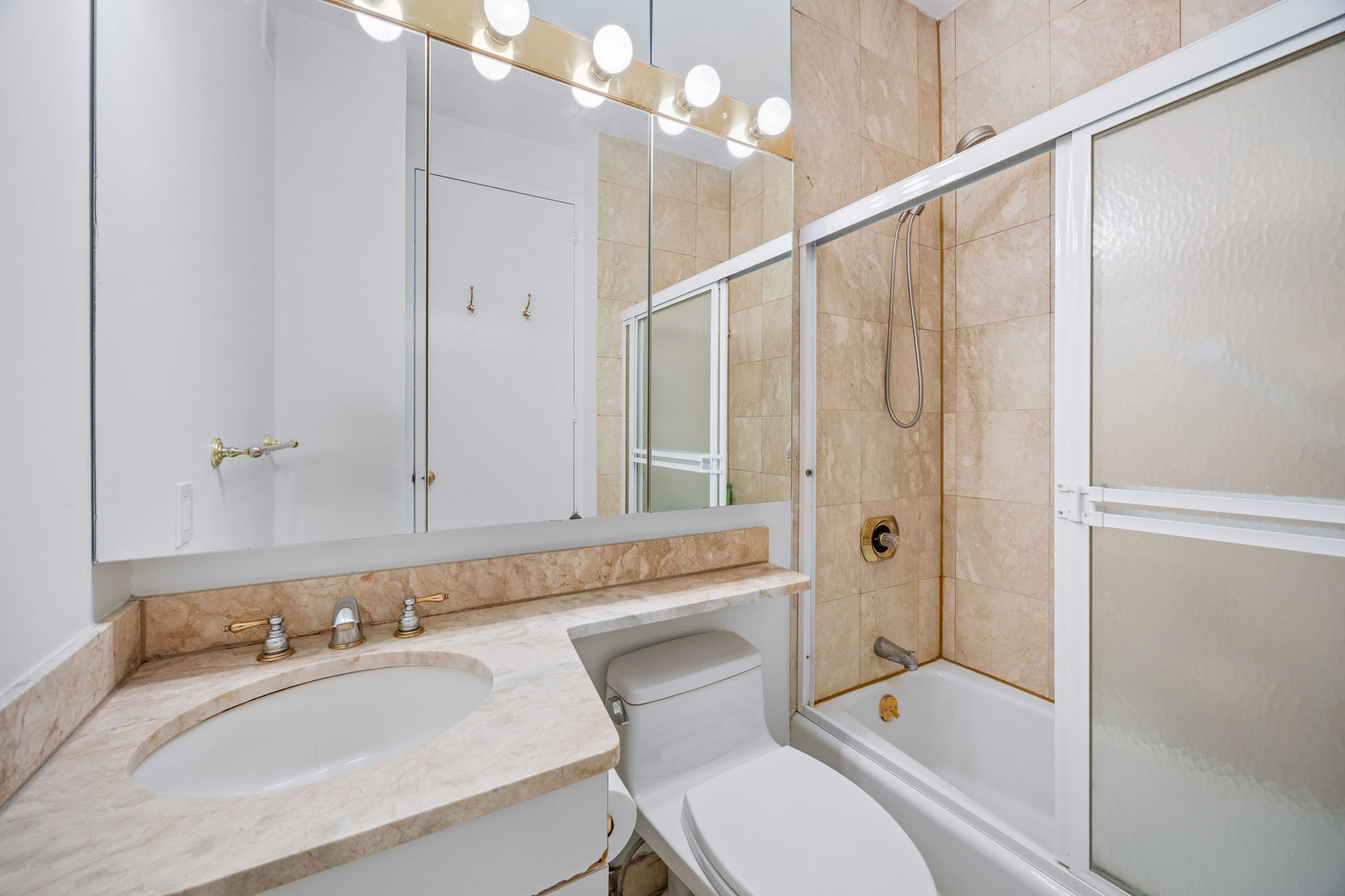 #17 photo, 524 E 72nd Street, マンハッタン Lenox Hill , NY 10021