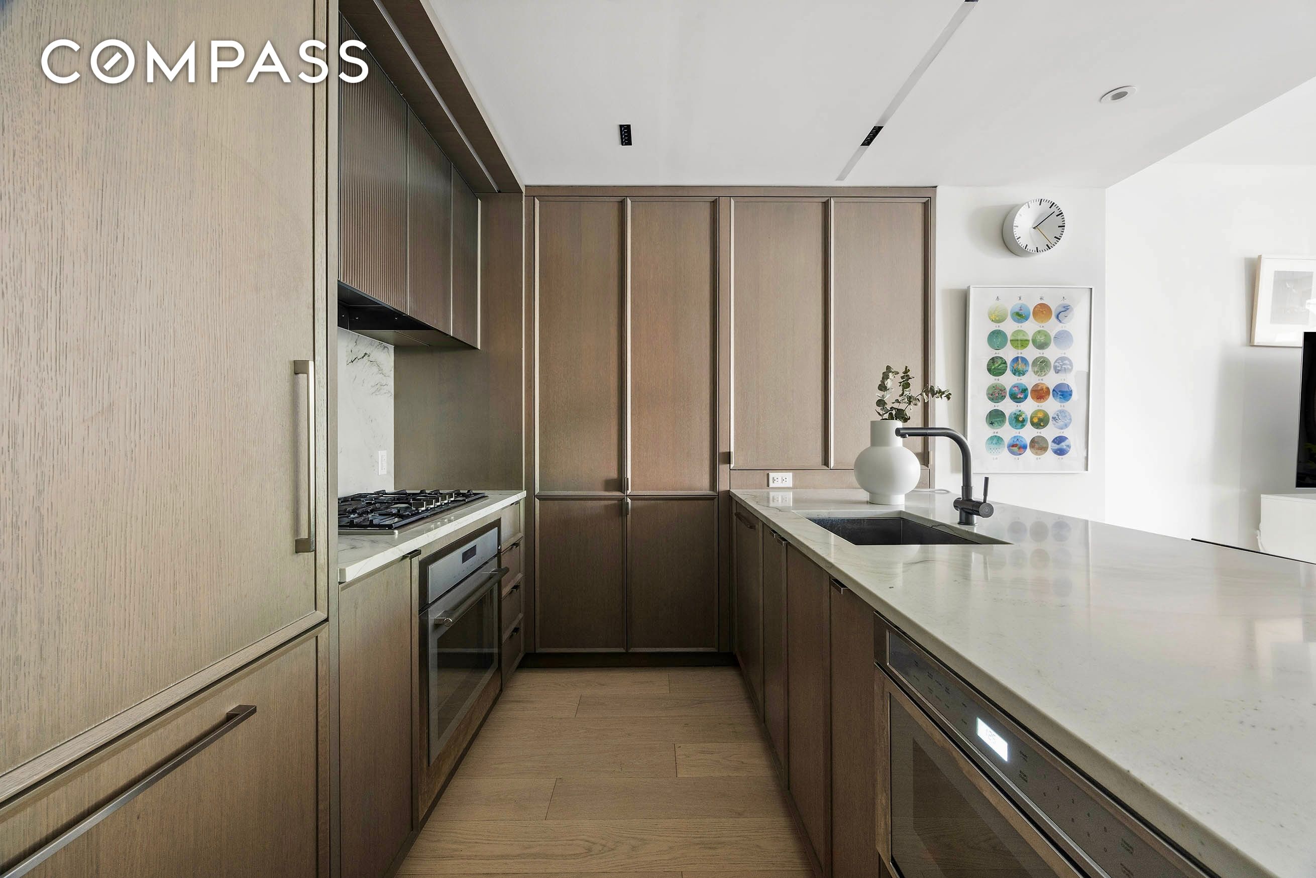 #7 photo, 58 St Marks Place, ブルックリン区 Boerum Hill , NY 11217