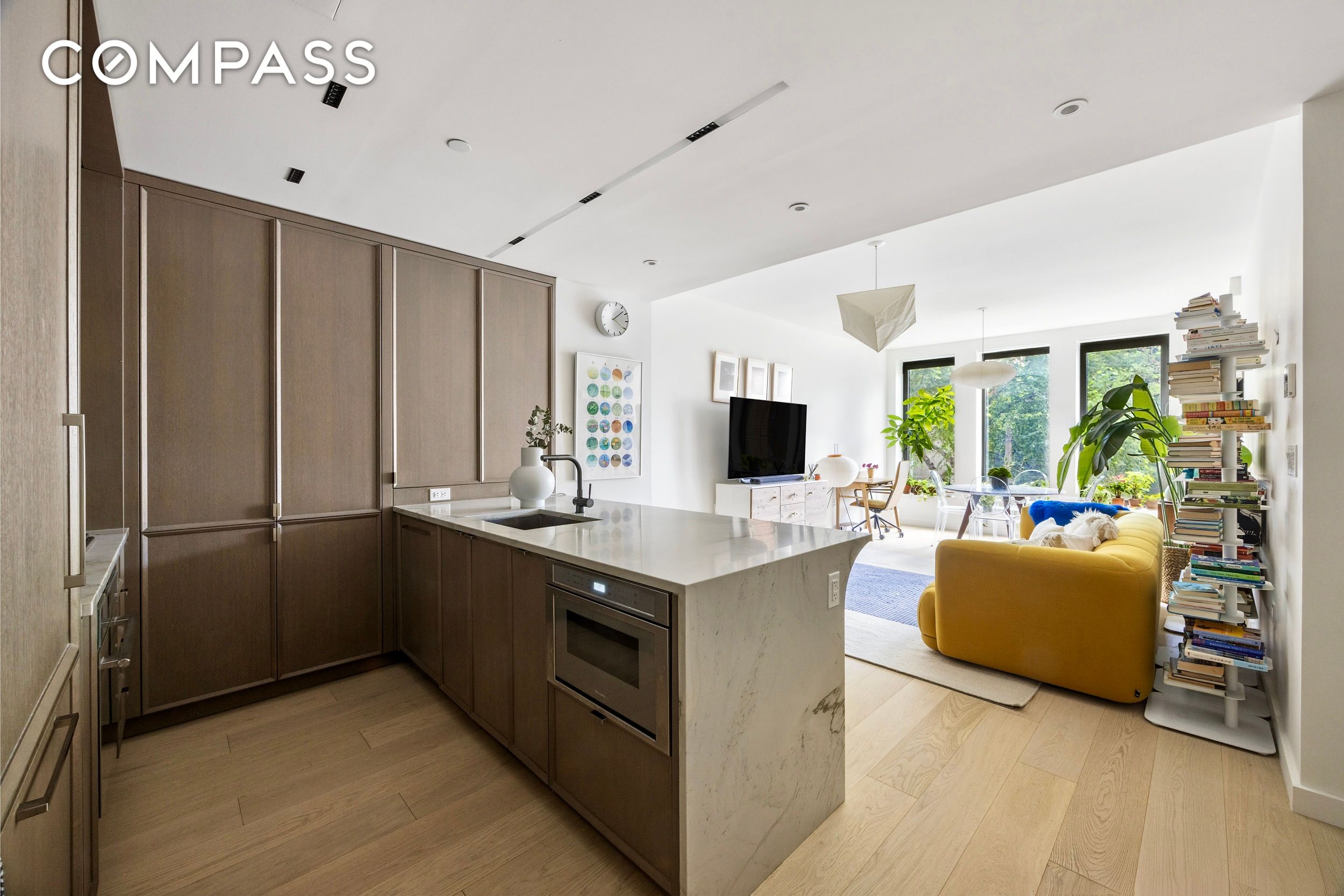 #8 photo, 58 St Marks Place, ブルックリン区 Boerum Hill , NY 11217