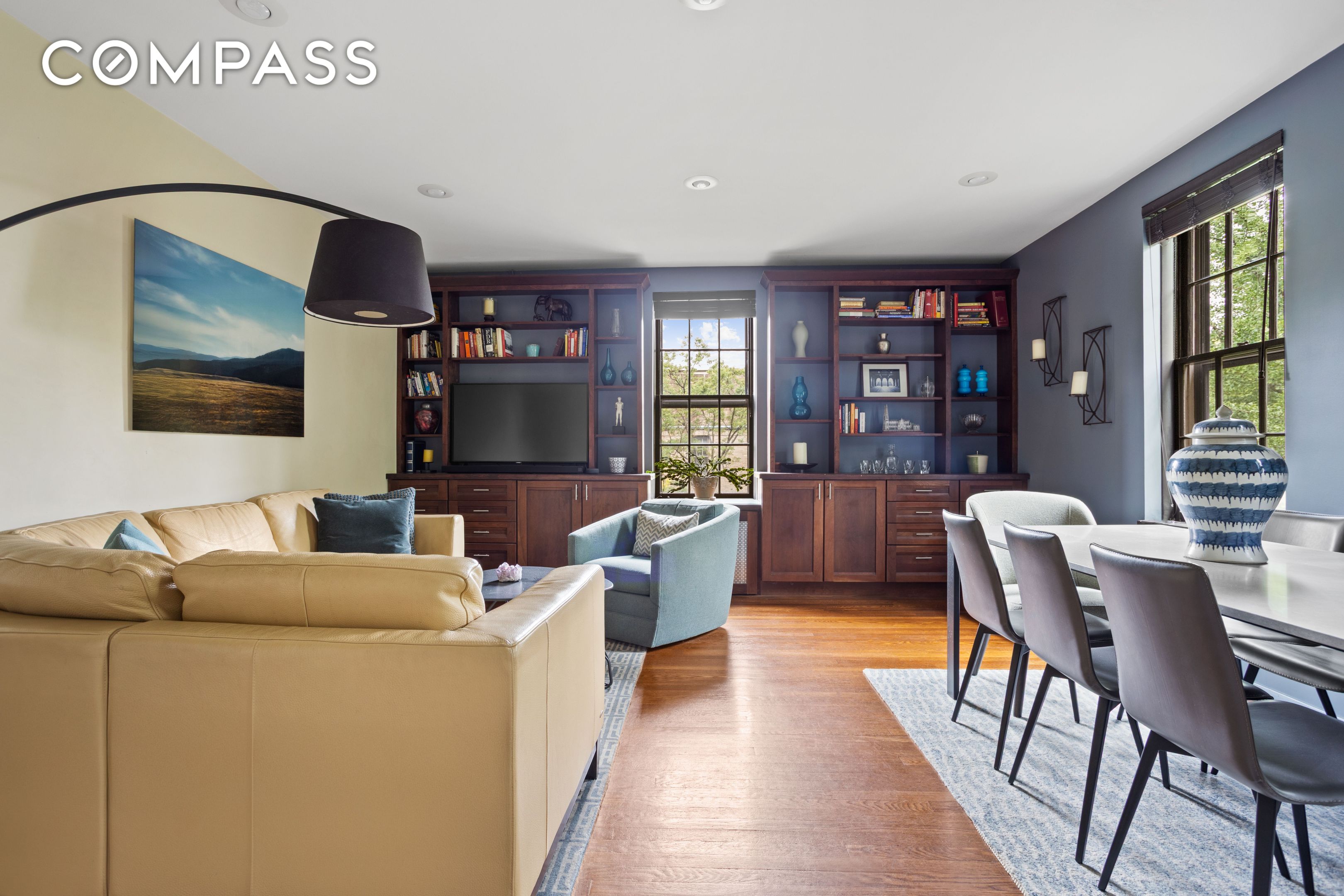 #1 photo, 33-28 81st Street, クイーンズ区 Jackson Heights , NY 11372