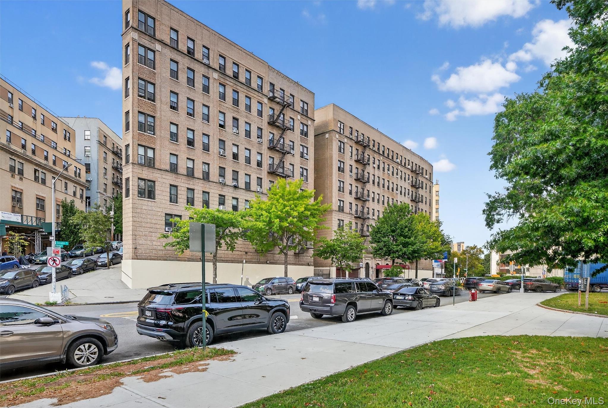 #1 photo, 941 Jerome Avenue, Bronx , NY 10452