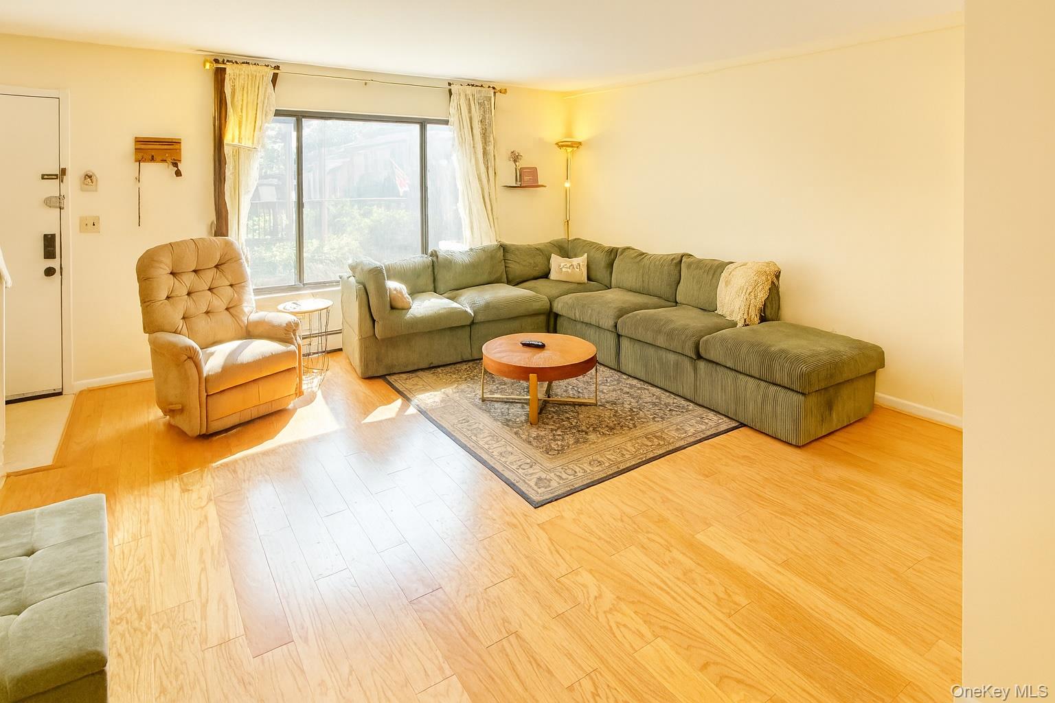 #3 photo, 777 Tuckahoe Road, Yonkers , NY 10710