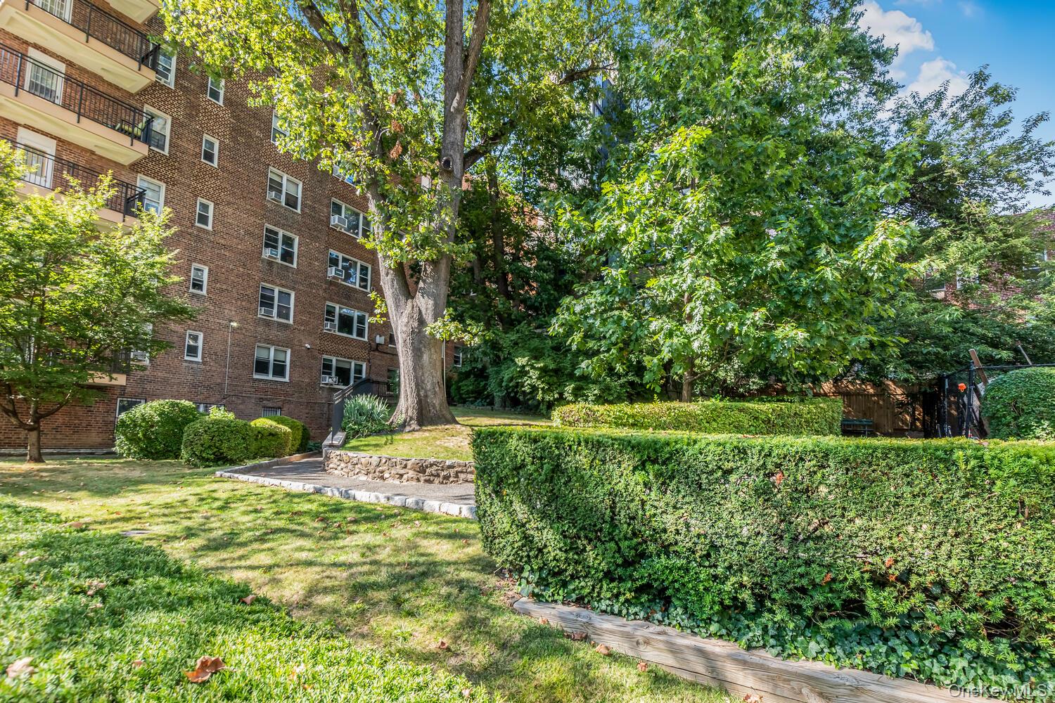 #16 photo, 3720 Independence Avenue, Bronx , NY 10463