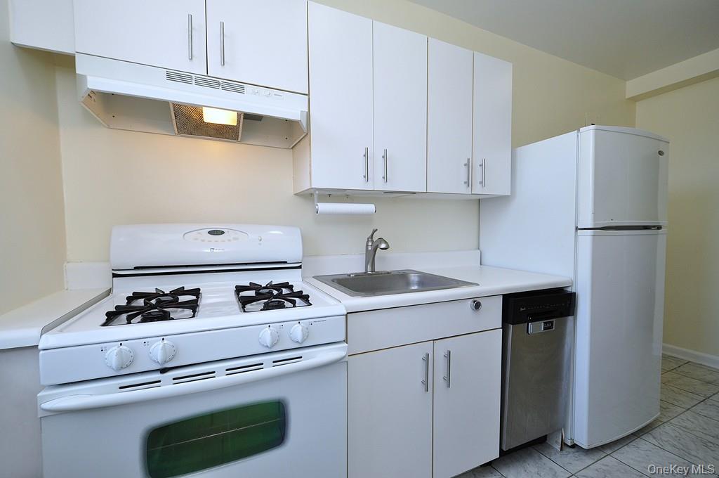 #9 photo, 142 Garth Road, Scarsdale , NY 10583