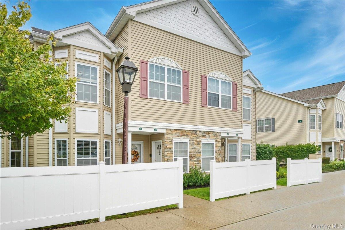 #7 photo, 133 Spring Drive, ナッソー郡 East Meadow , NY 11554