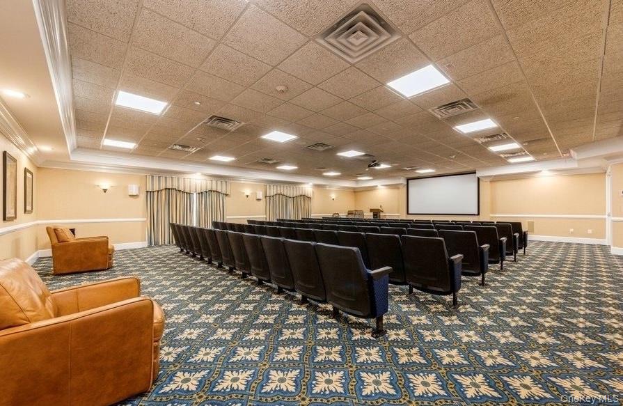 #8 photo, 383 Summer Court, ナッソー郡 East Meadow , NY 11554