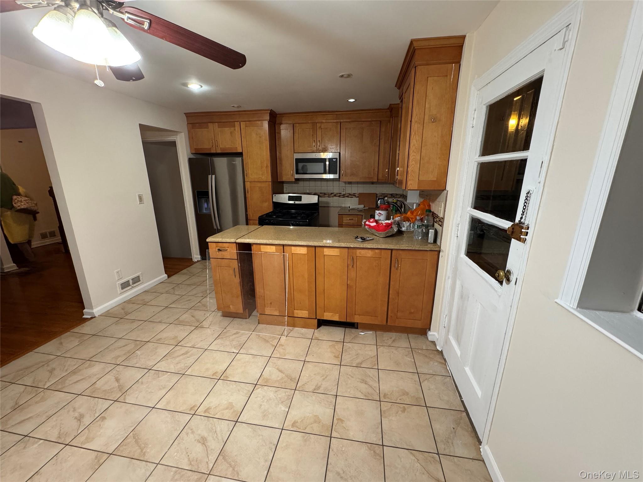 #1 photo, 3807 Laconia Avenue, Bronx , NY 10469