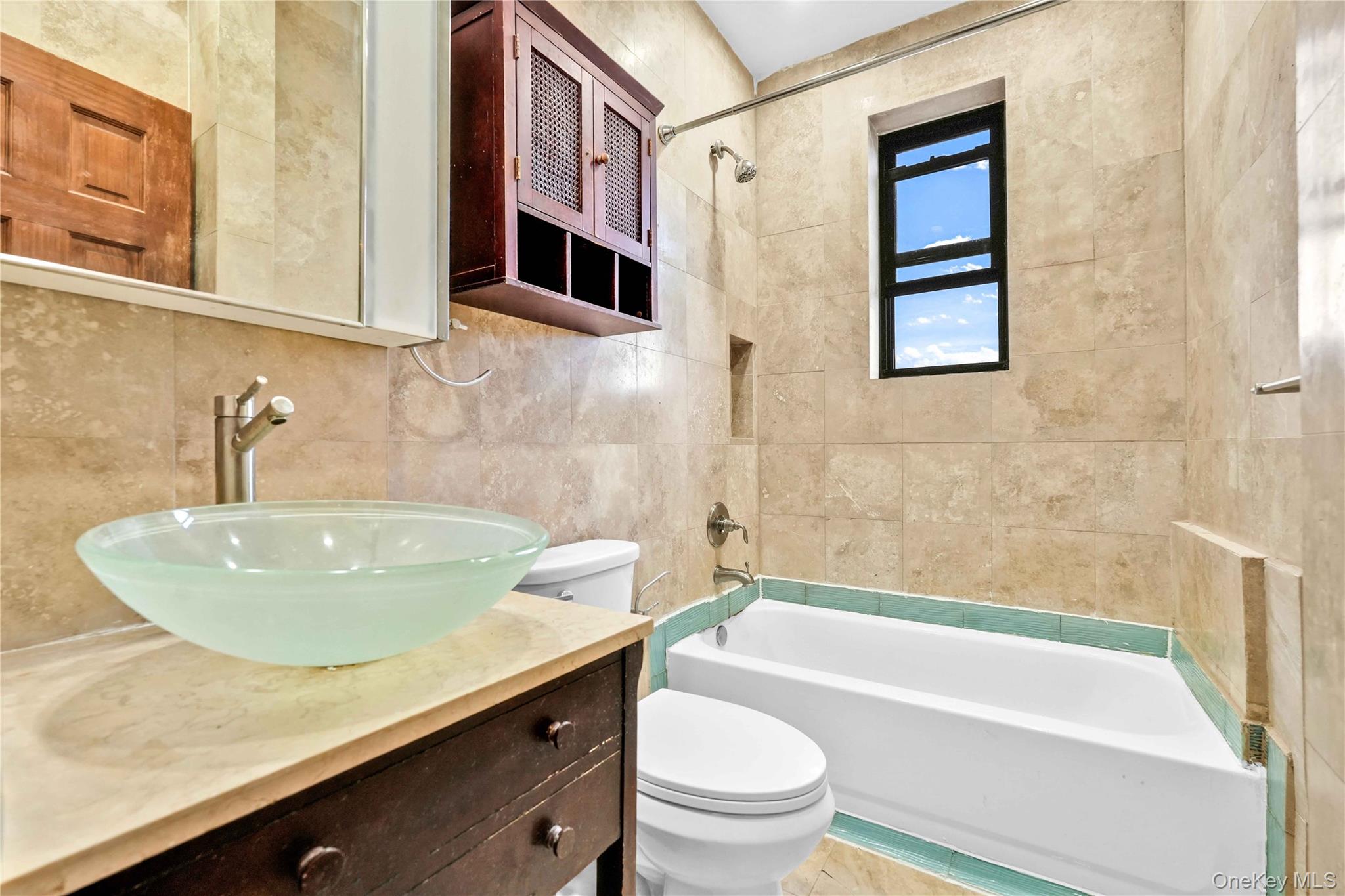 #12 photo, 86-03 102, Richmond Hill , NY 11418