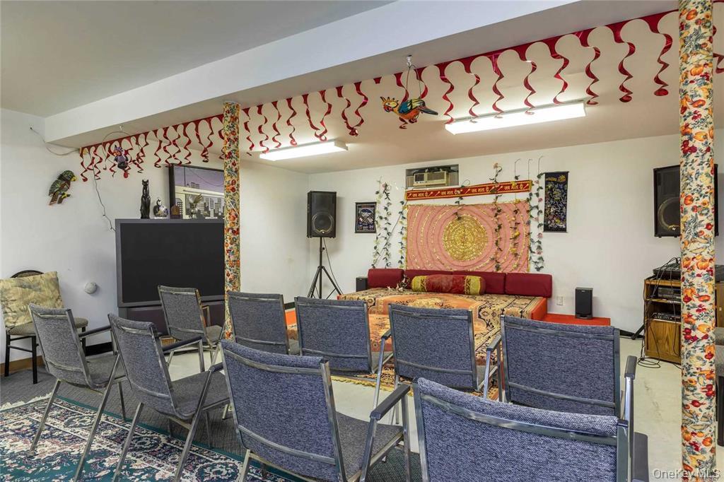 #18 photo, 2-44 149th Street, Whitestone , NY 11357