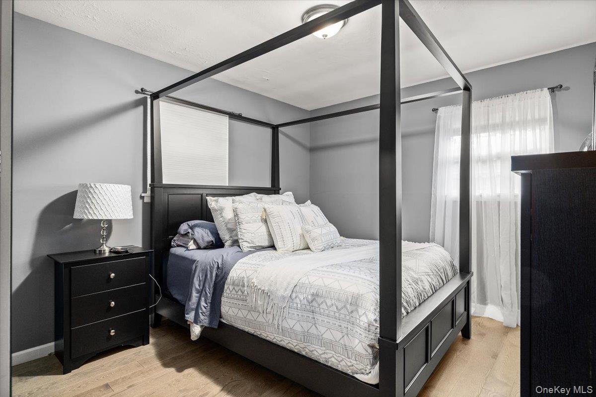 #14 photo, 895 Sycamore Avenue, Bohemia , NY 11716