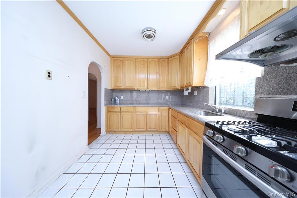 #6 photo, 2132 E 16th Street, ブルックリン区 Brooklyn , NY 11229