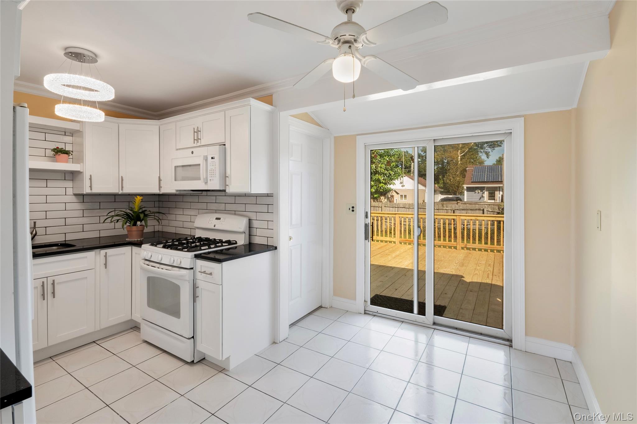 #18 photo, 3 Poplar Street, Central Islip , NY 11722