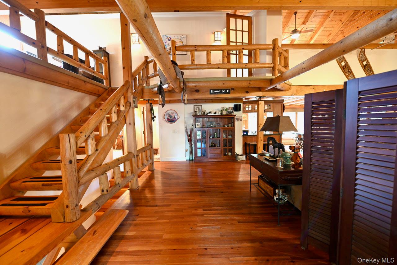 #10 photo, 216 5th Street, Saint James , NY 11780