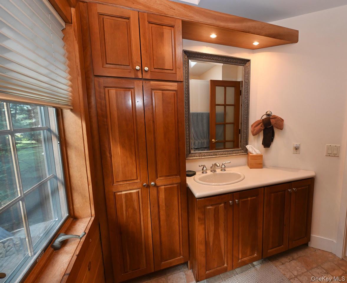 #16 photo, 216 5th Street, Saint James , NY 11780