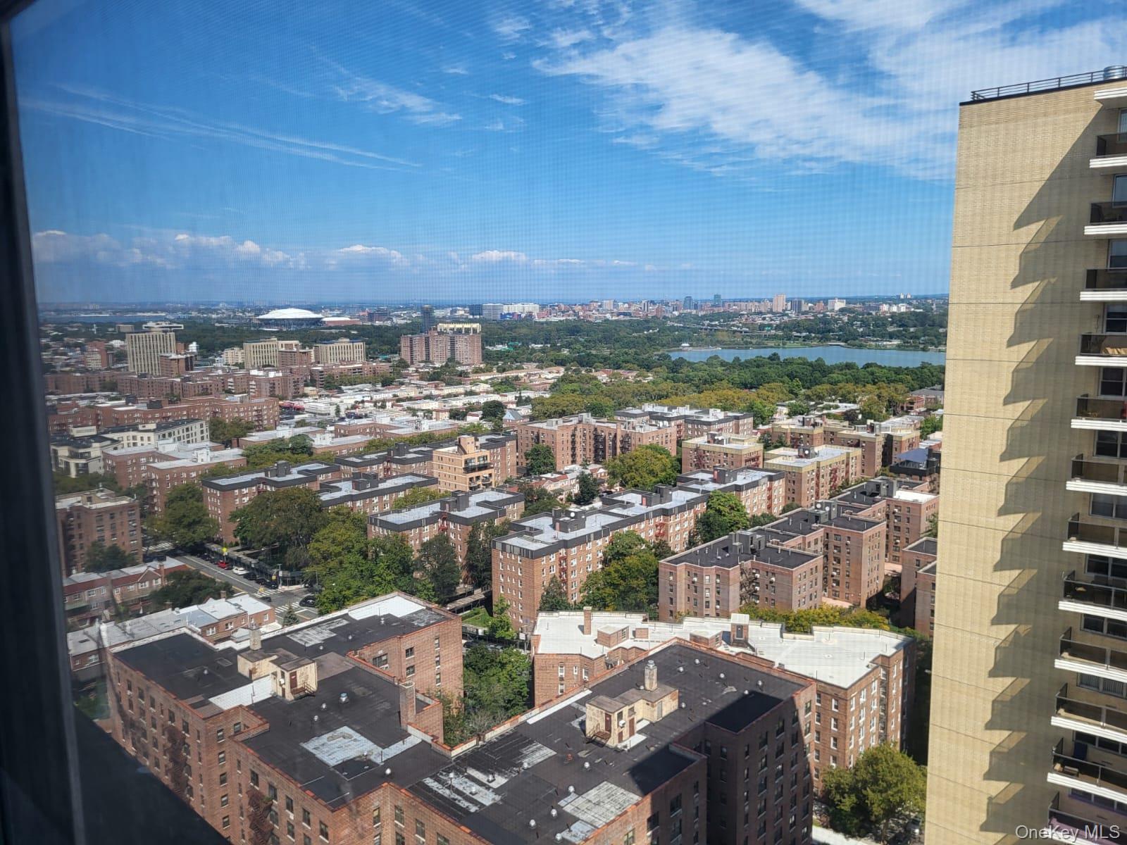 #15 photo, 10210 66th Road, クイーンズ区 Forest Hills , NY 11375