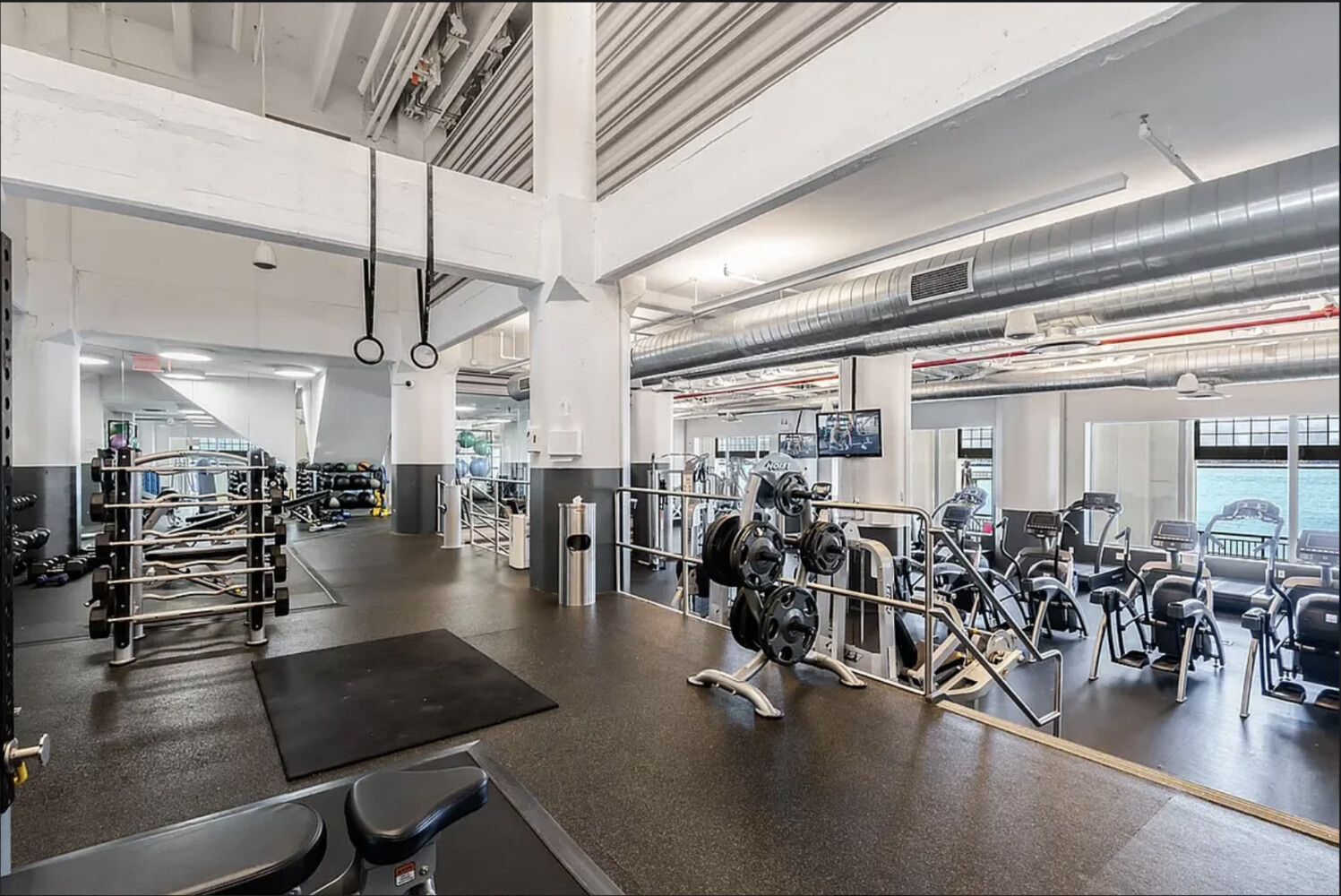 #13 photo, 184 KENT Avenue, ブルックリン区 Williamsburg,North , NY 11249