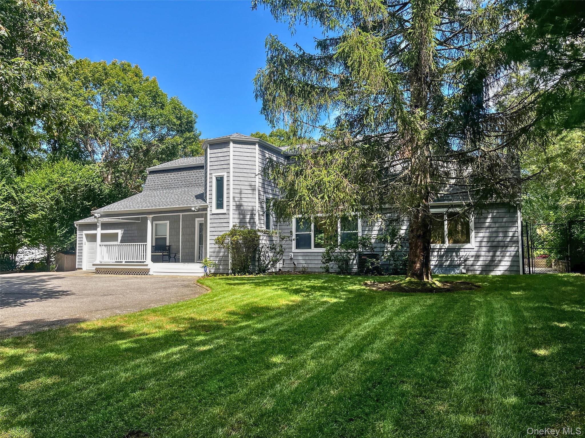 #1 photo, 220 Pleasure Drive, サフォーク郡 Riverhead , NY 11901