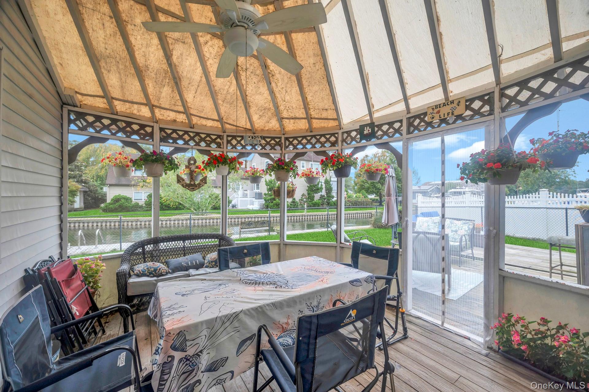 #17 photo, 190 Connetquot Drive, Oakdale , NY 11769