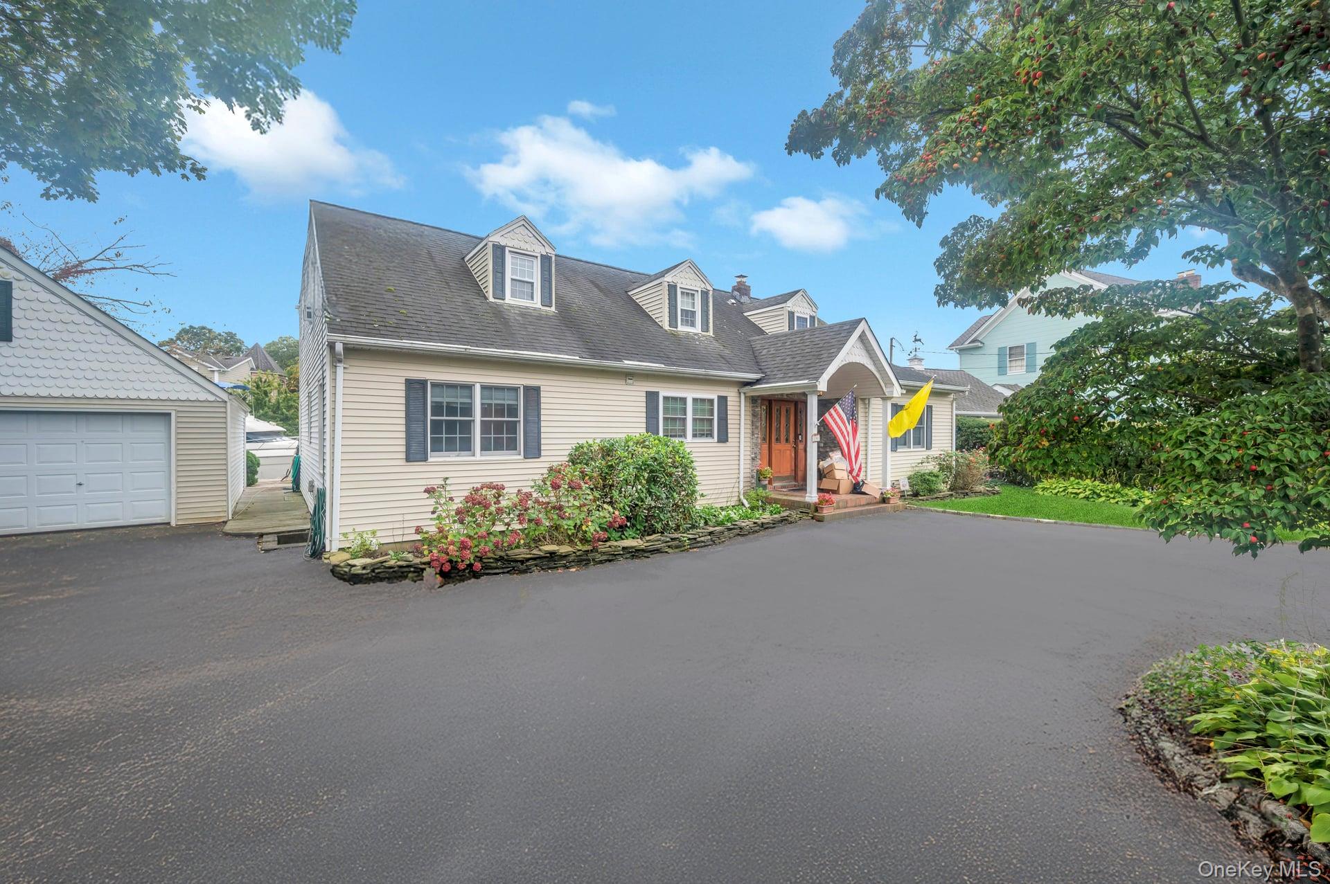 #9 photo, 190 Connetquot Drive, Oakdale , NY 11769