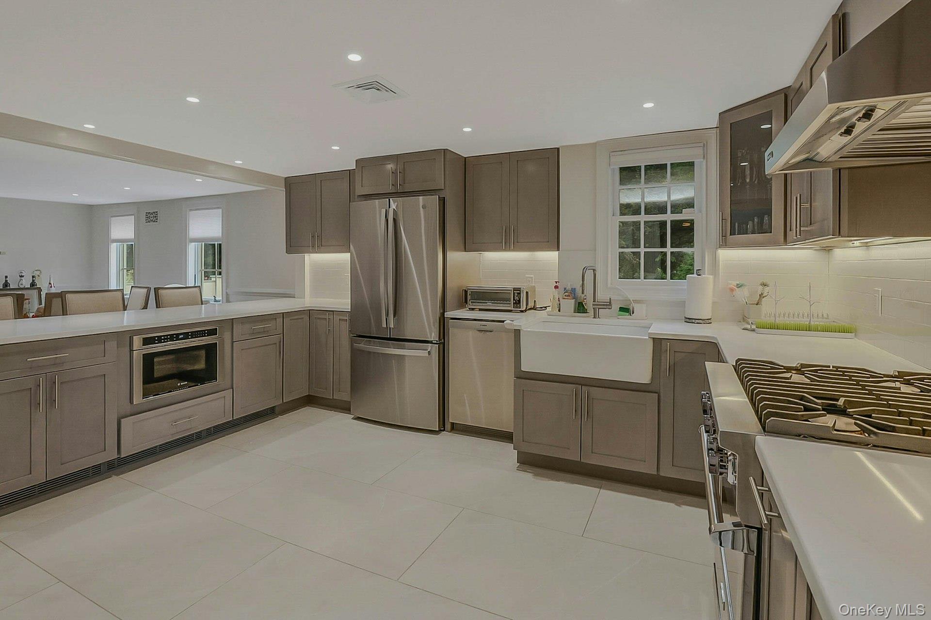 #8 photo, 236 Berry Hill Road, Syosset , NY 11791