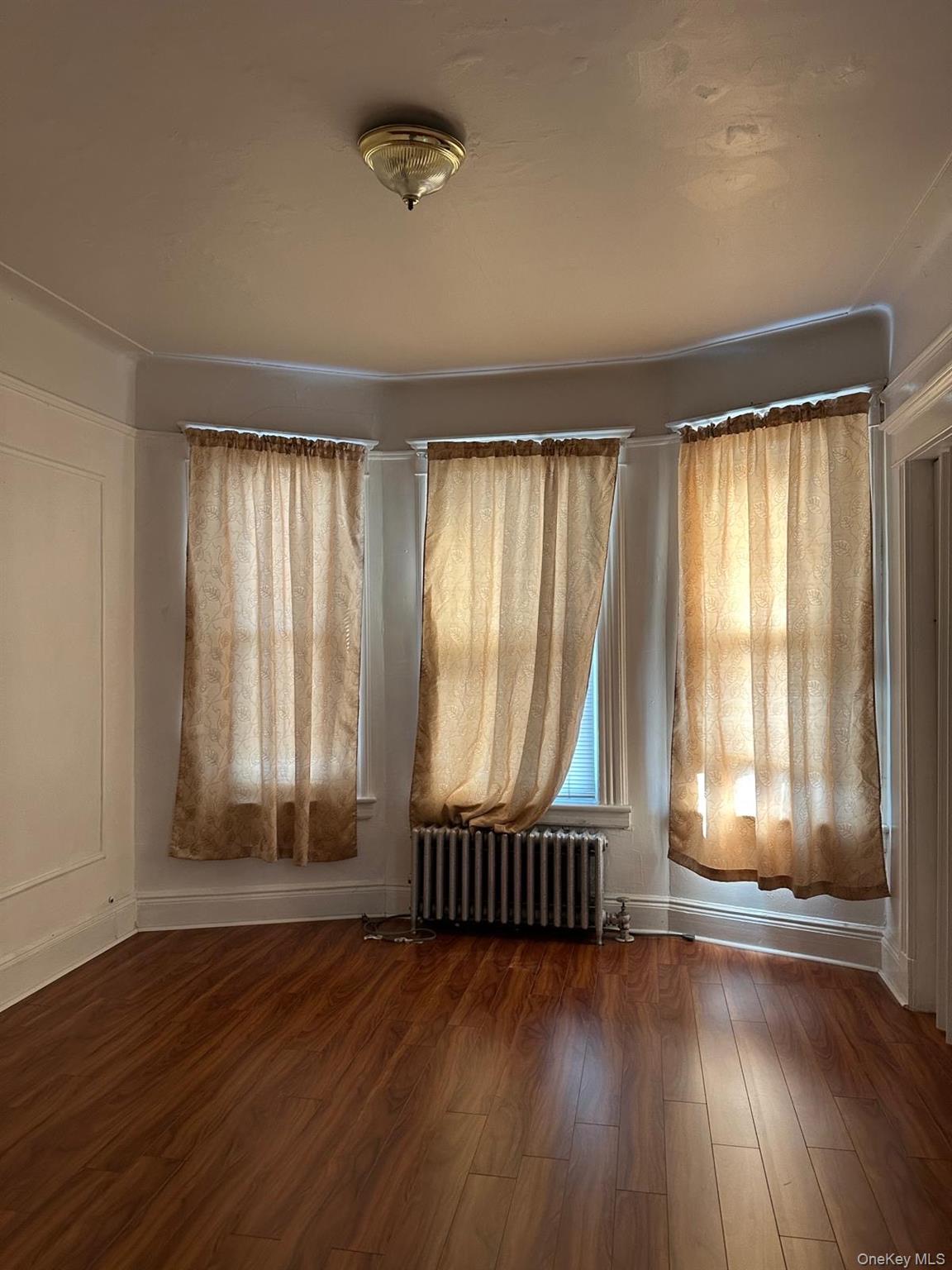 #8 photo, 107-25-117 St 117 Street, Richmond Hill S. , NY 11419