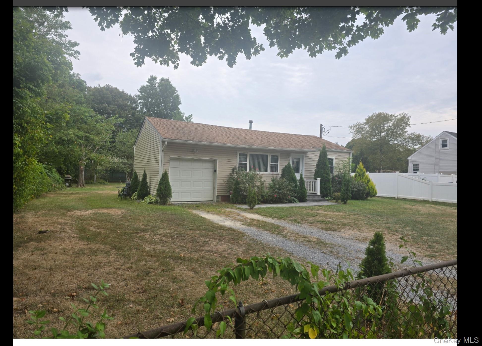 #14 photo, 4 Patton Street, Brentwood , NY 11717