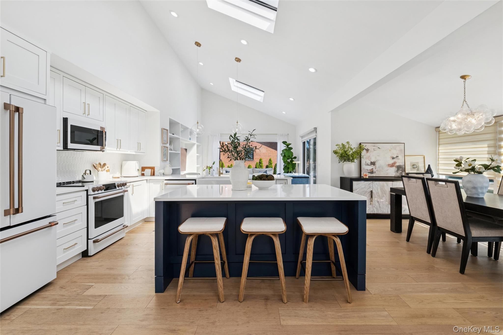 #9 photo, 164-53 85th Street, Howard Beach , NY 11414