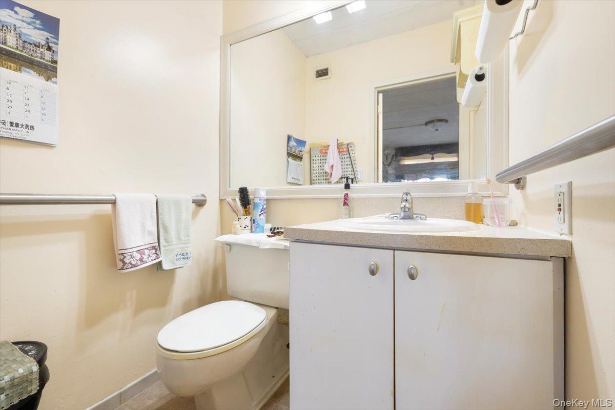 #11 photo, 35-20 147th Street, クイーンズ区 Flushing , NY 11354