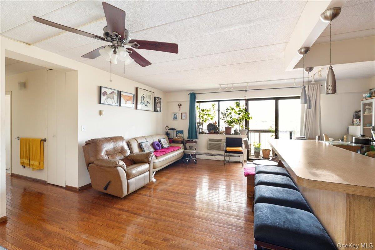 #4 photo, 35-20 147th Street, クイーンズ区 Flushing , NY 11354