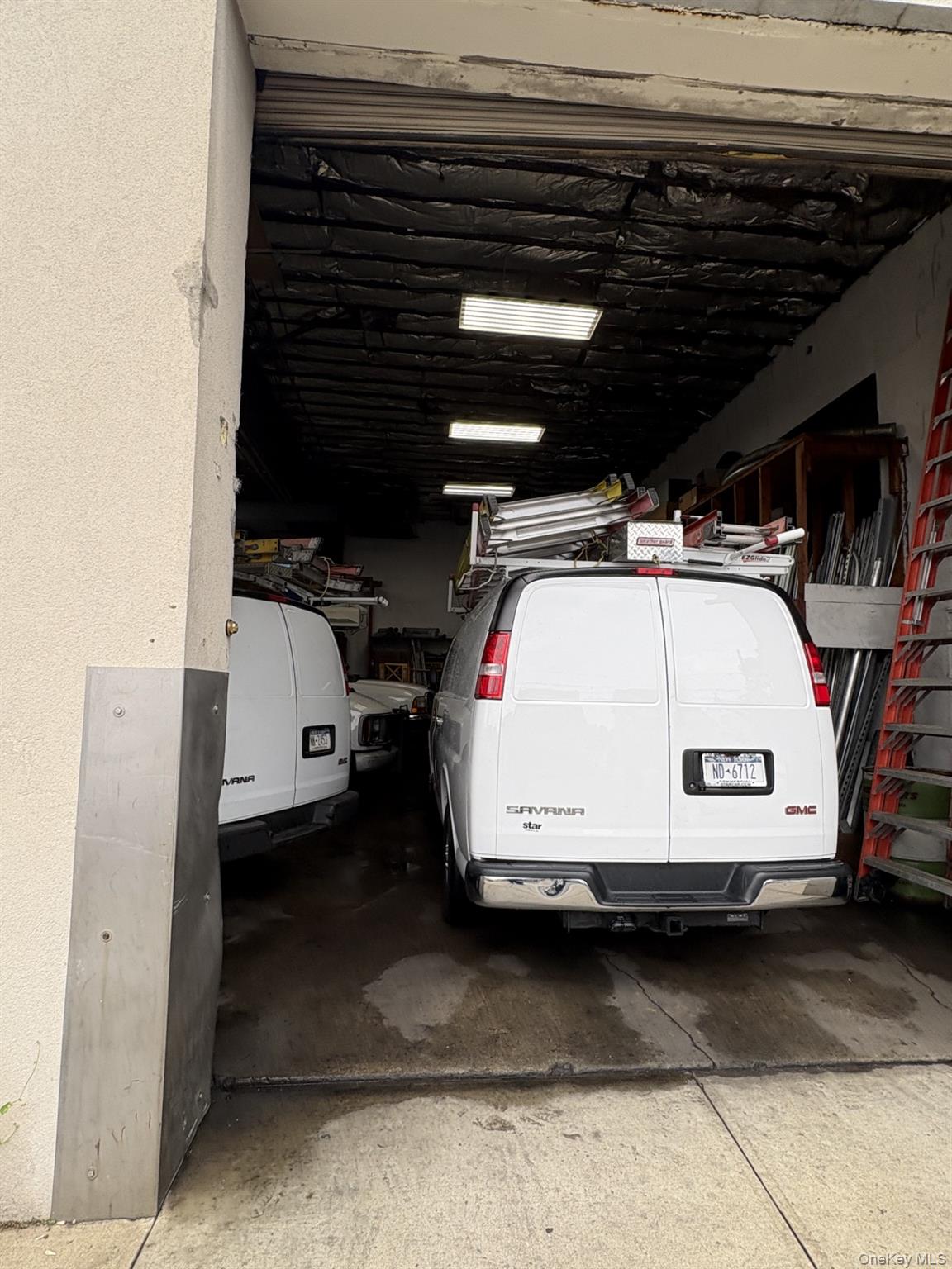 #4 photo, 96 Nassau Road, ナッソー郡 Roosevelt , NY 11575