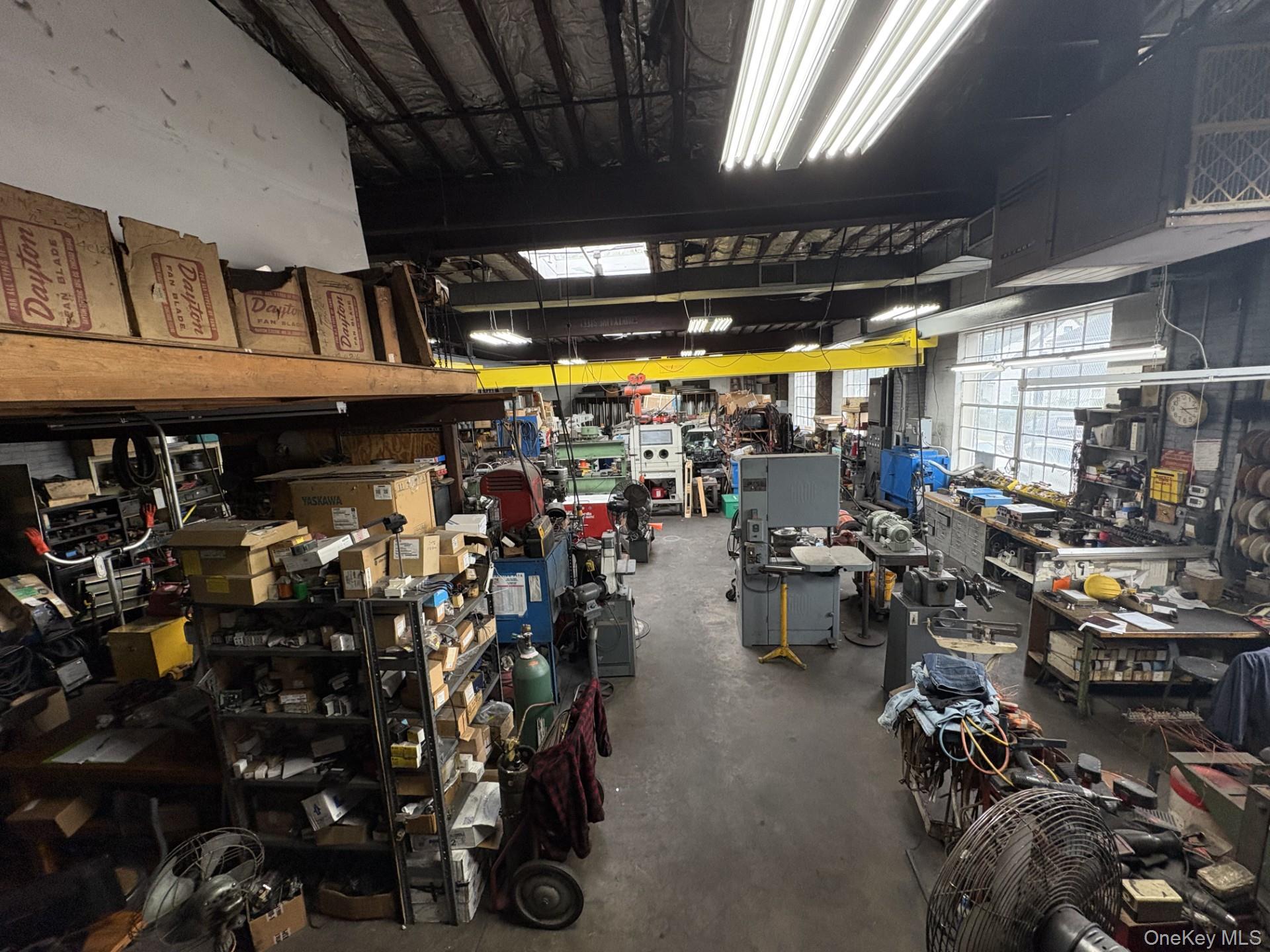 #9 photo, 96 Nassau Road, ナッソー郡 Roosevelt , NY 11575