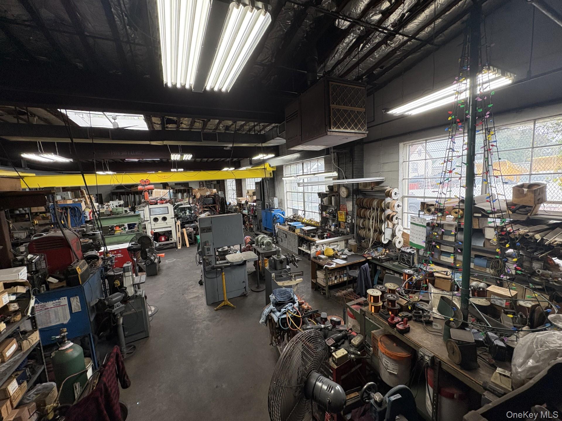 #8 photo, 96 Nassau, ナッソー郡 Roosevelt , NY 11575