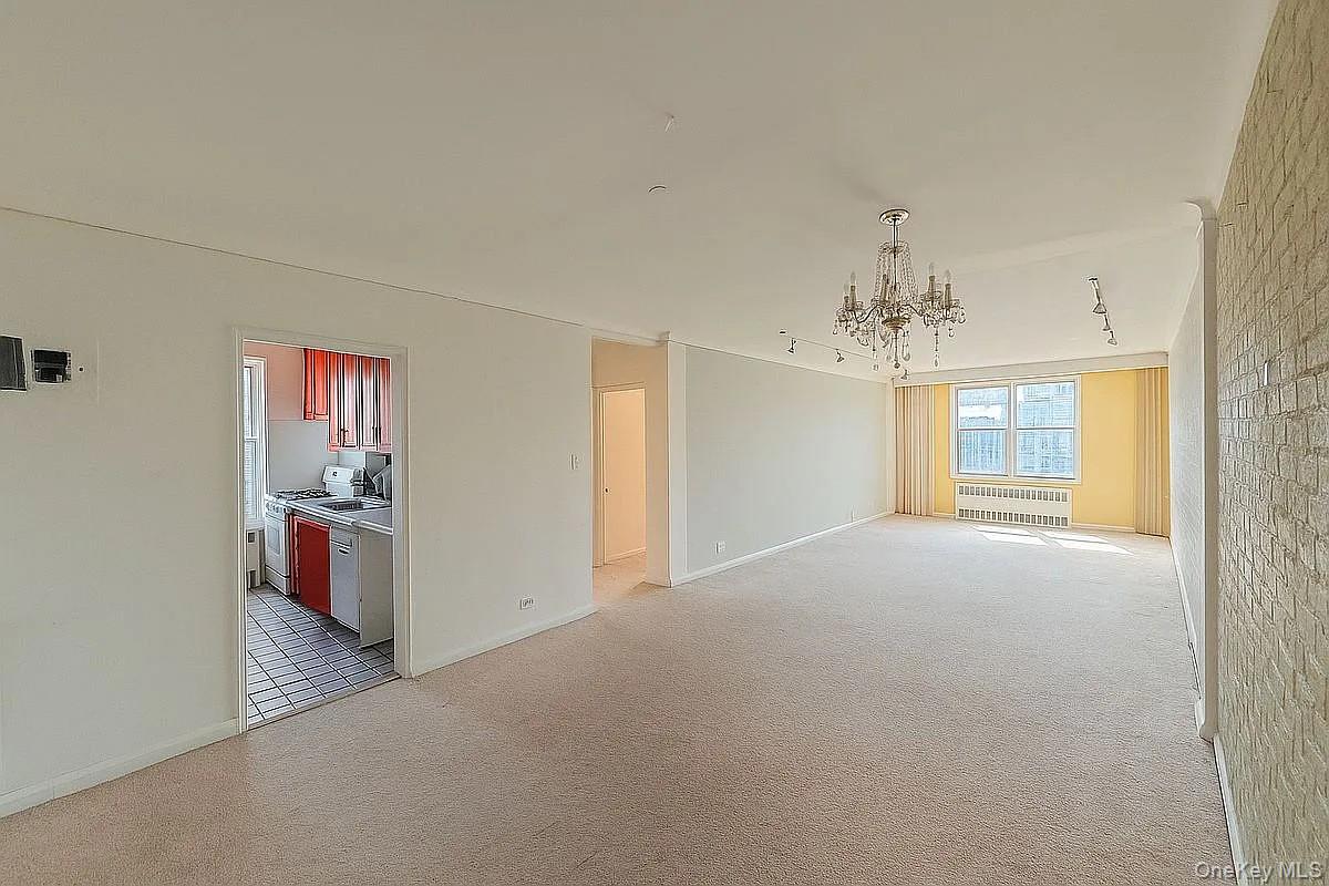 #5 photo, 64-11 99th Street, クイーンズ区 Rego Park , NY 11374