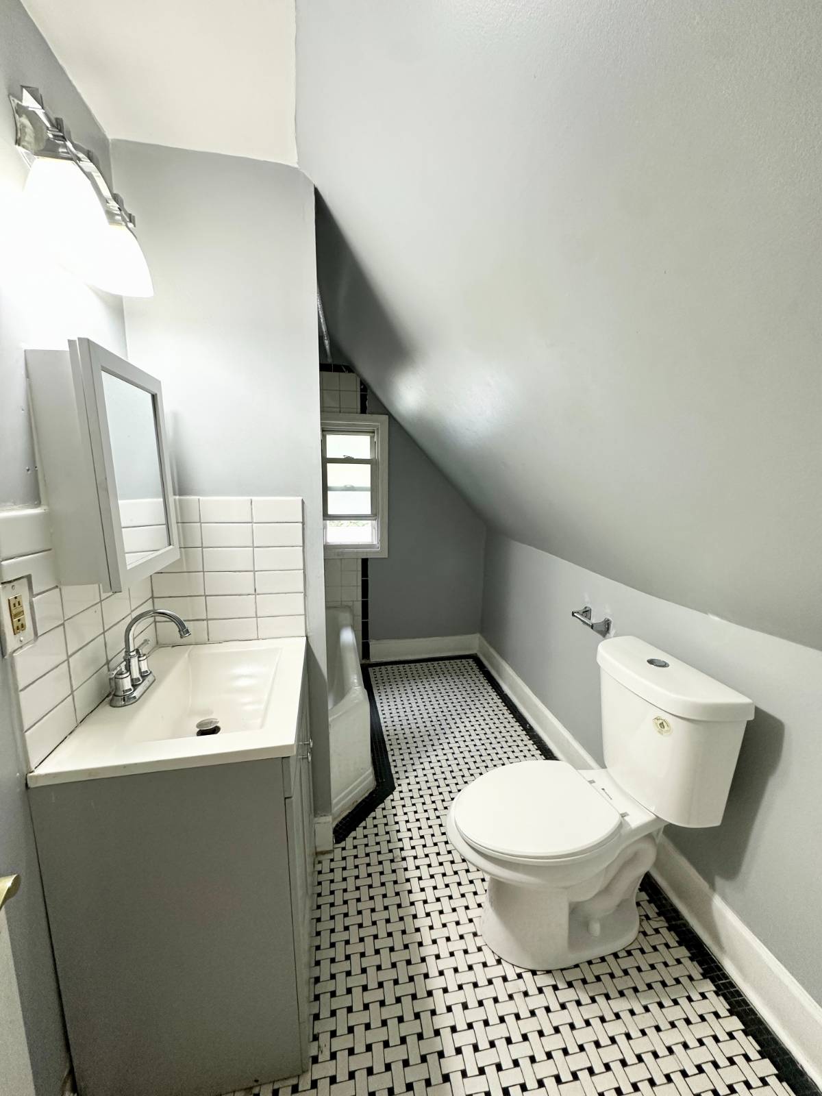 #7 photo, 199 New Scotland Ave, #5, Albany , NY 12208