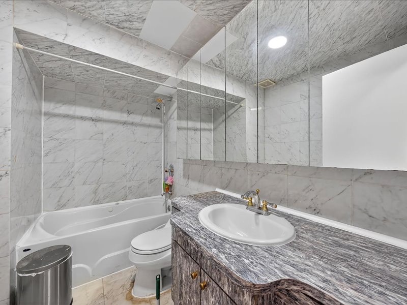 #14 photo, 1259 East 68th St, ブルックリン区 Bergen Beach , NY 11234