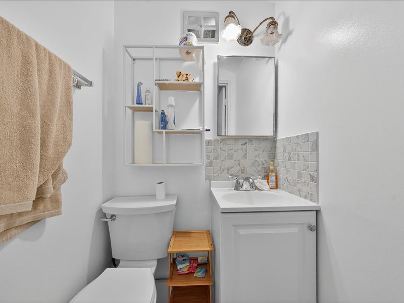 #15 photo, 1259 East 68th St, ブルックリン区 Bergen Beach , NY 11234