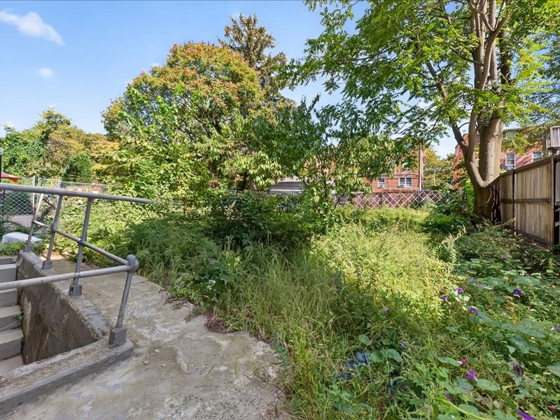 #16 photo, 1259 East 68th St, ブルックリン区 Bergen Beach , NY 11234