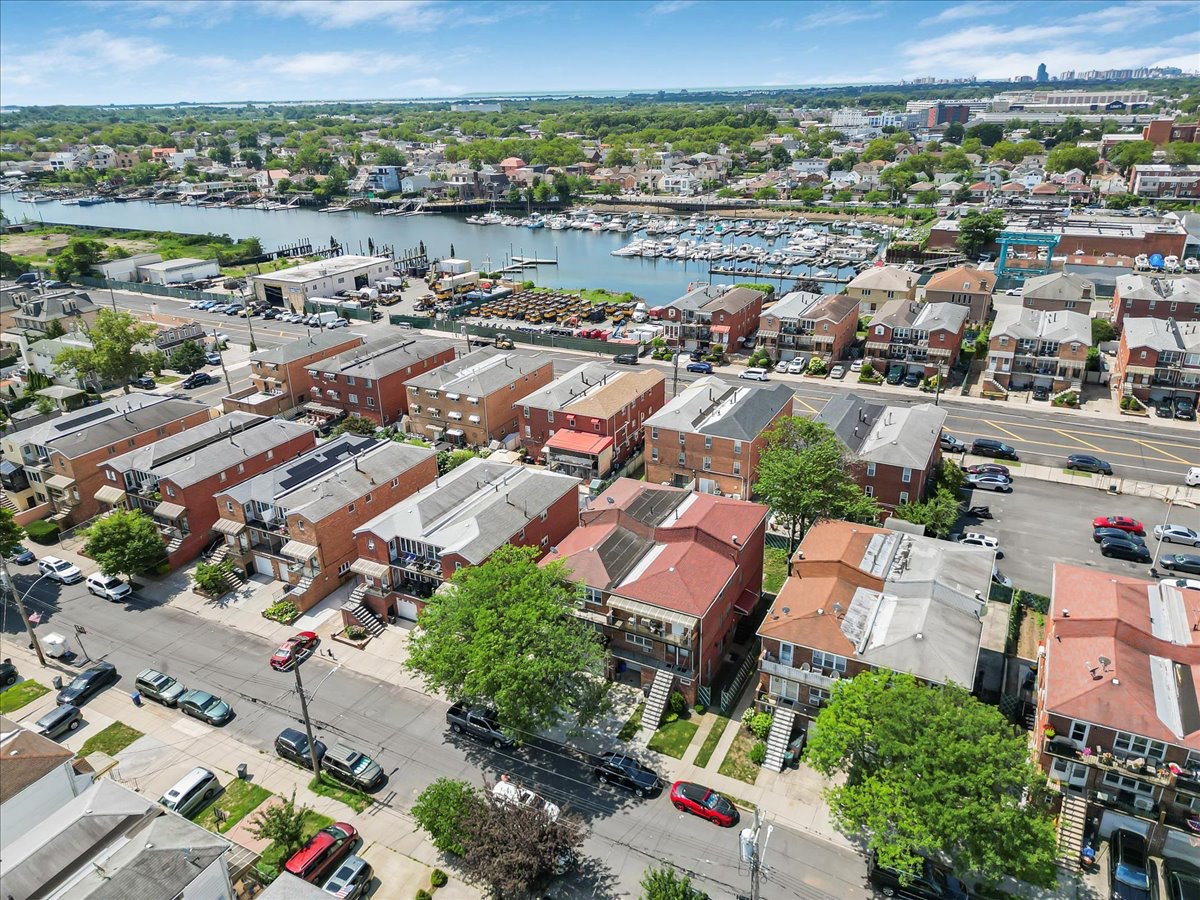 #4 photo, 1259 East 68th St, ブルックリン区 Bergen Beach , NY 11234