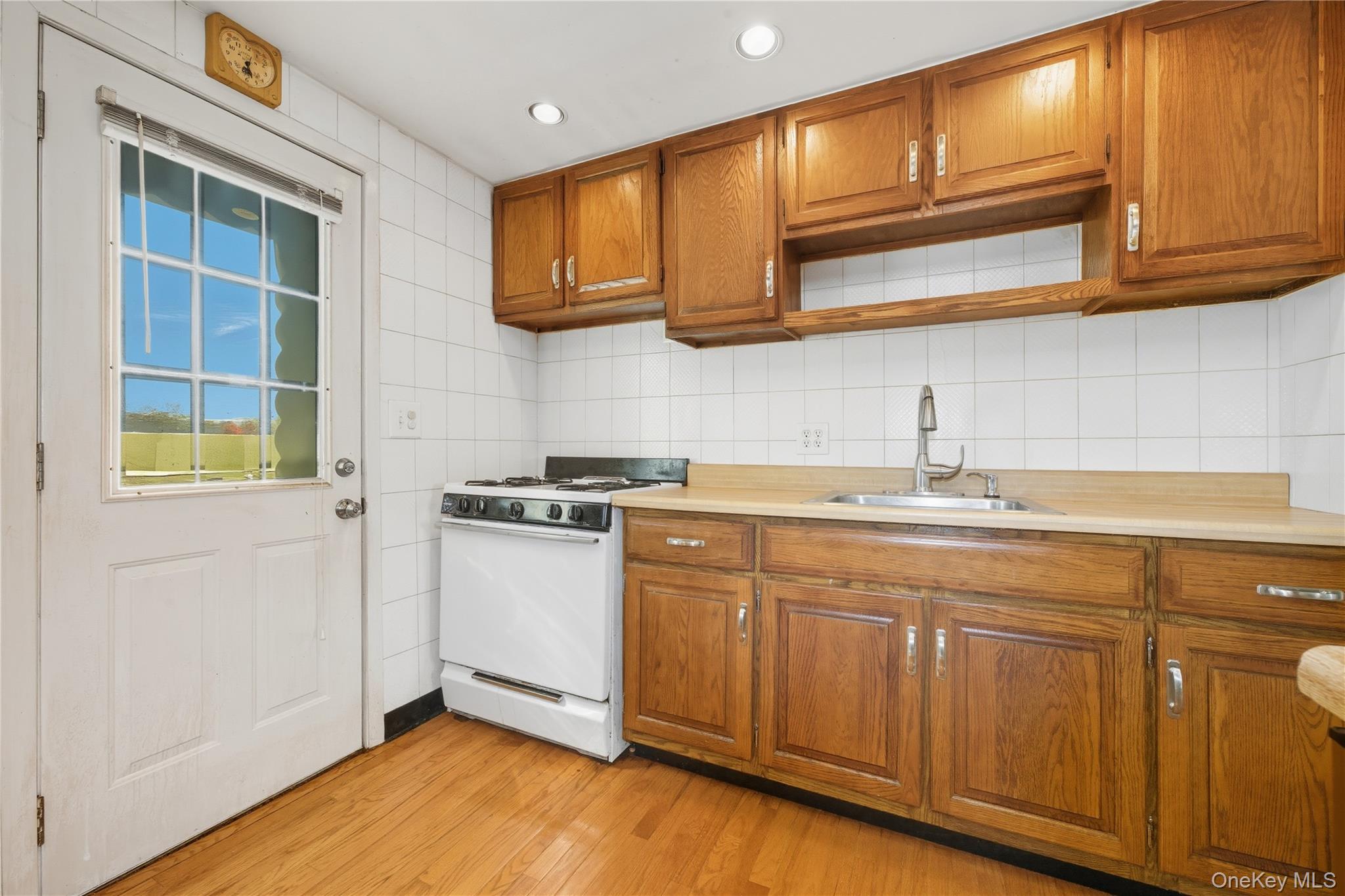 #11 photo, 96 Beach Drive, Merrick , NY 11566