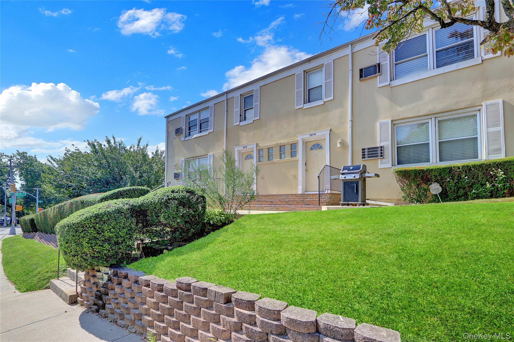 #2 photo, 69-14 Little Neck Parkway, クイーンズ区 Glen Oaks , NY 11004