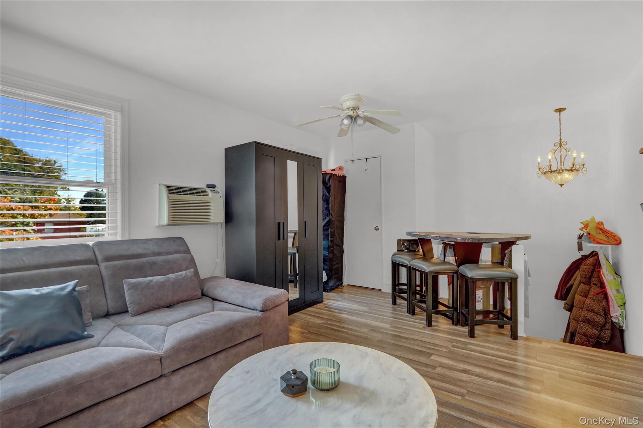 #6 photo, 69-14 Little Neck Parkway, クイーンズ区 Glen Oaks , NY 11004