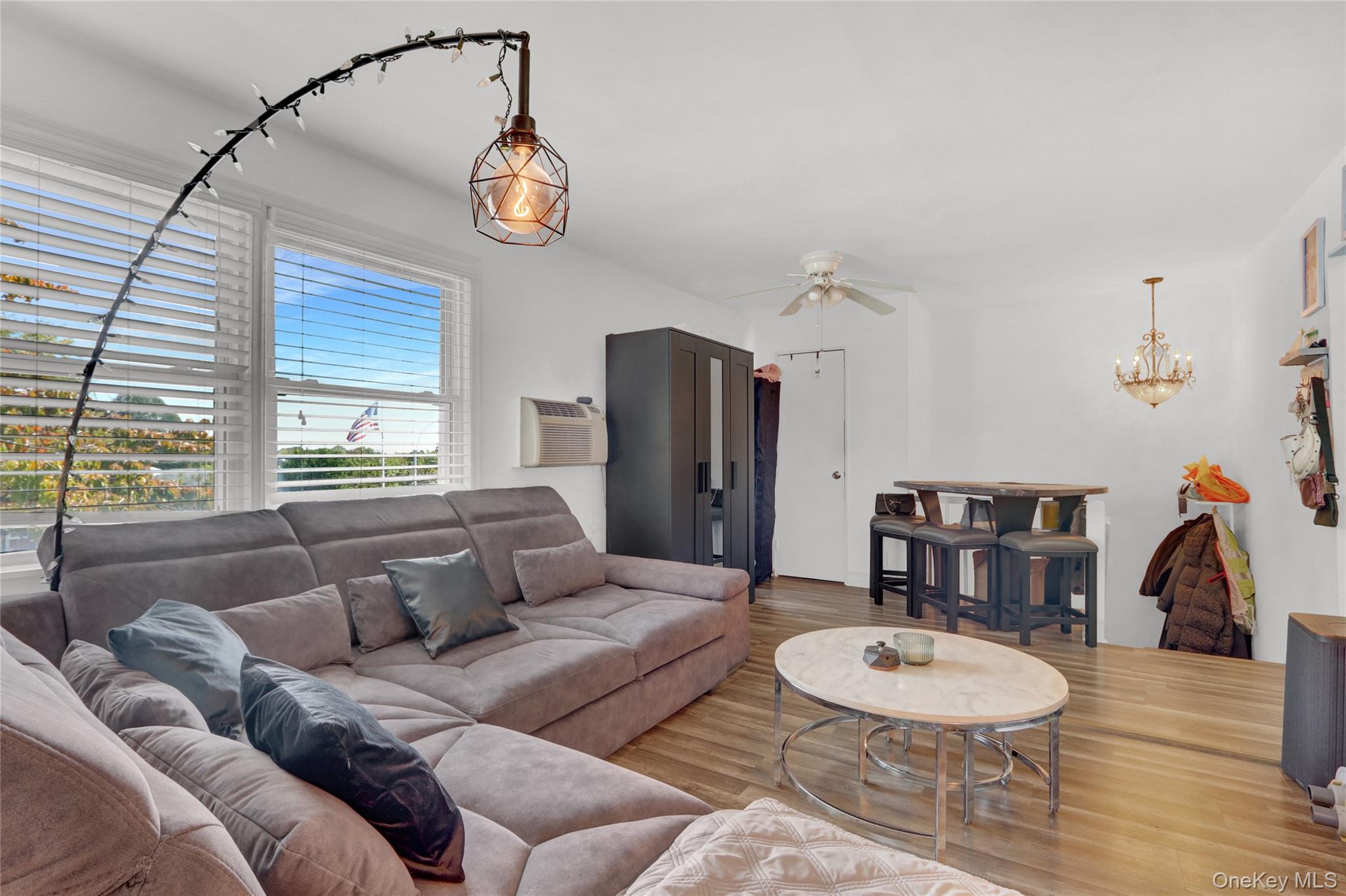 #7 photo, 69-14 Little Neck Parkway, クイーンズ区 Glen Oaks , NY 11004