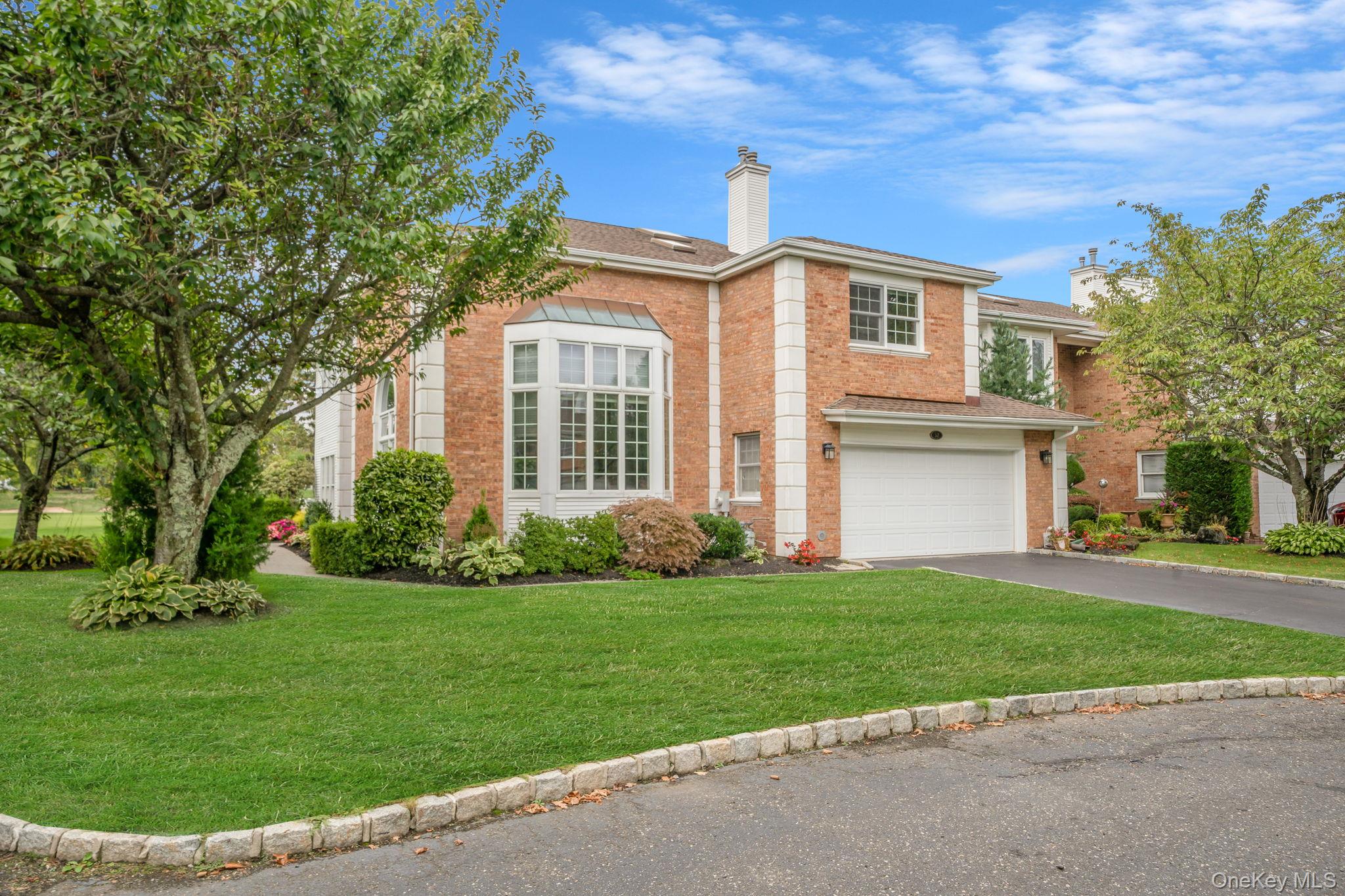 #1 photo, 52 Hamlet Drive, サフォーク郡 Commack , NY 11725