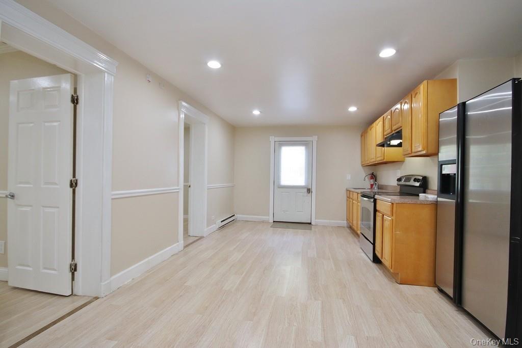 #2 photo, 208 Myrtle Ave, Mahopac , NY 10541