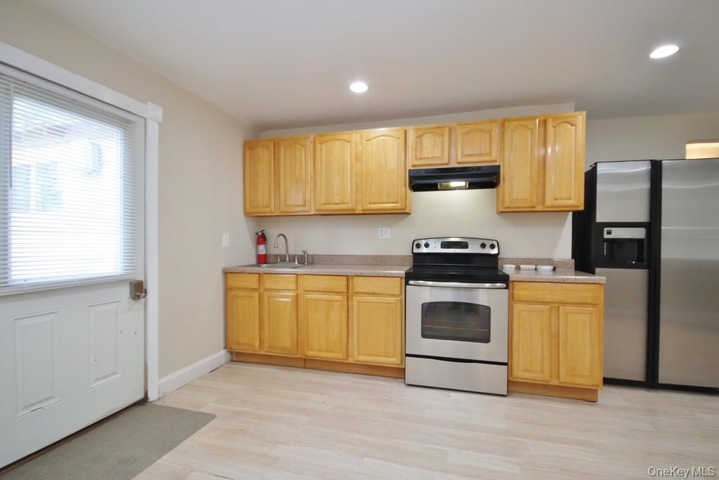 #3 photo, 208 Myrtle Ave, Mahopac , NY 10541