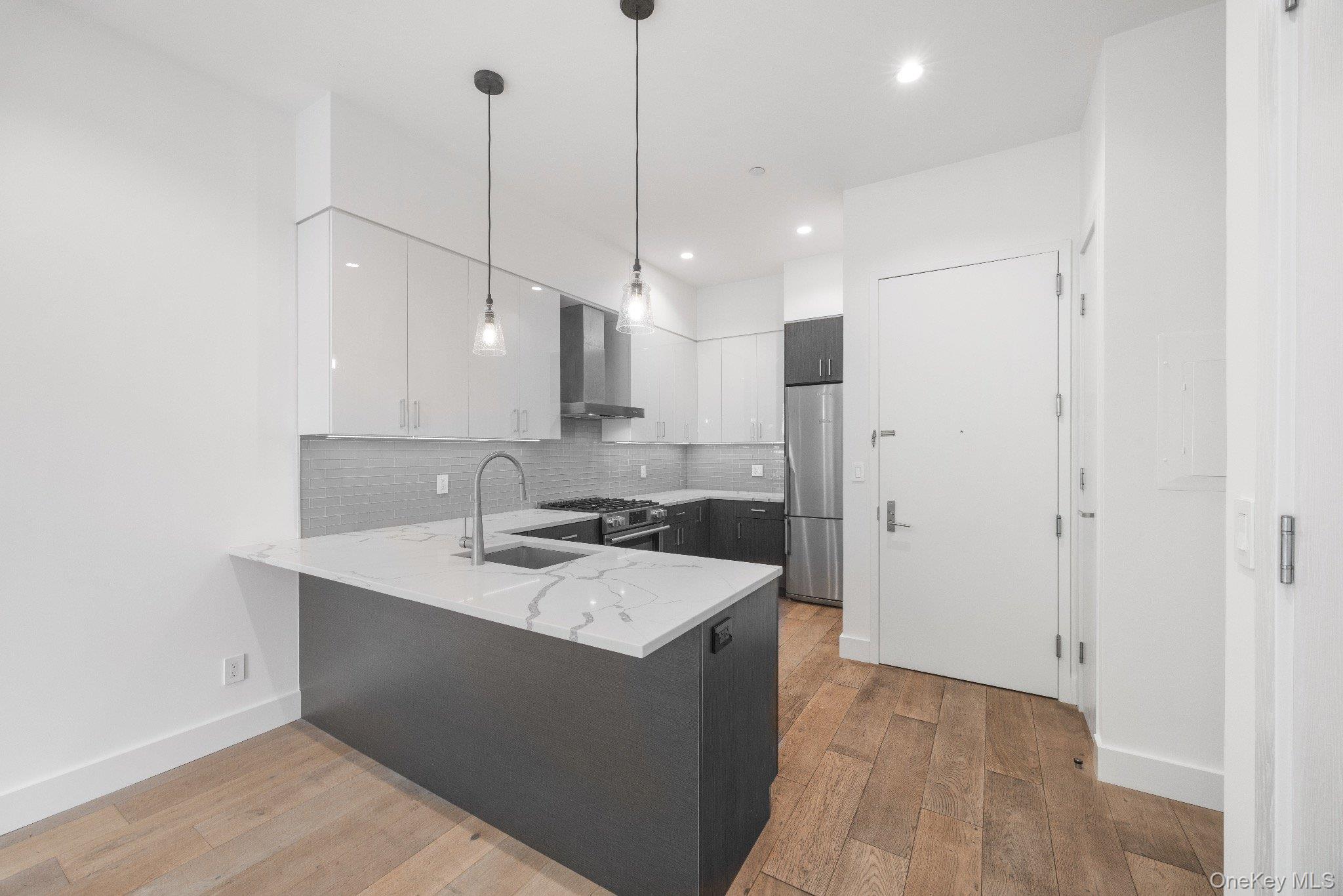 #2 photo, 2633 28th Street, クイーンズ区 Astoria , NY 11102