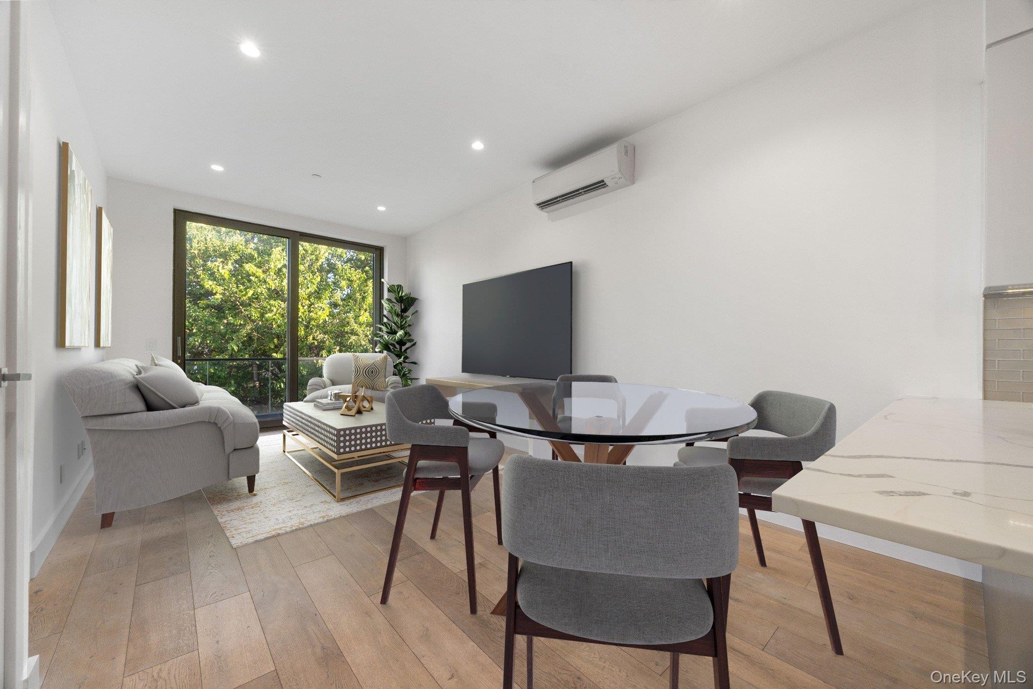 #6 photo, 2633 28th Street, クイーンズ区 Astoria , NY 11102