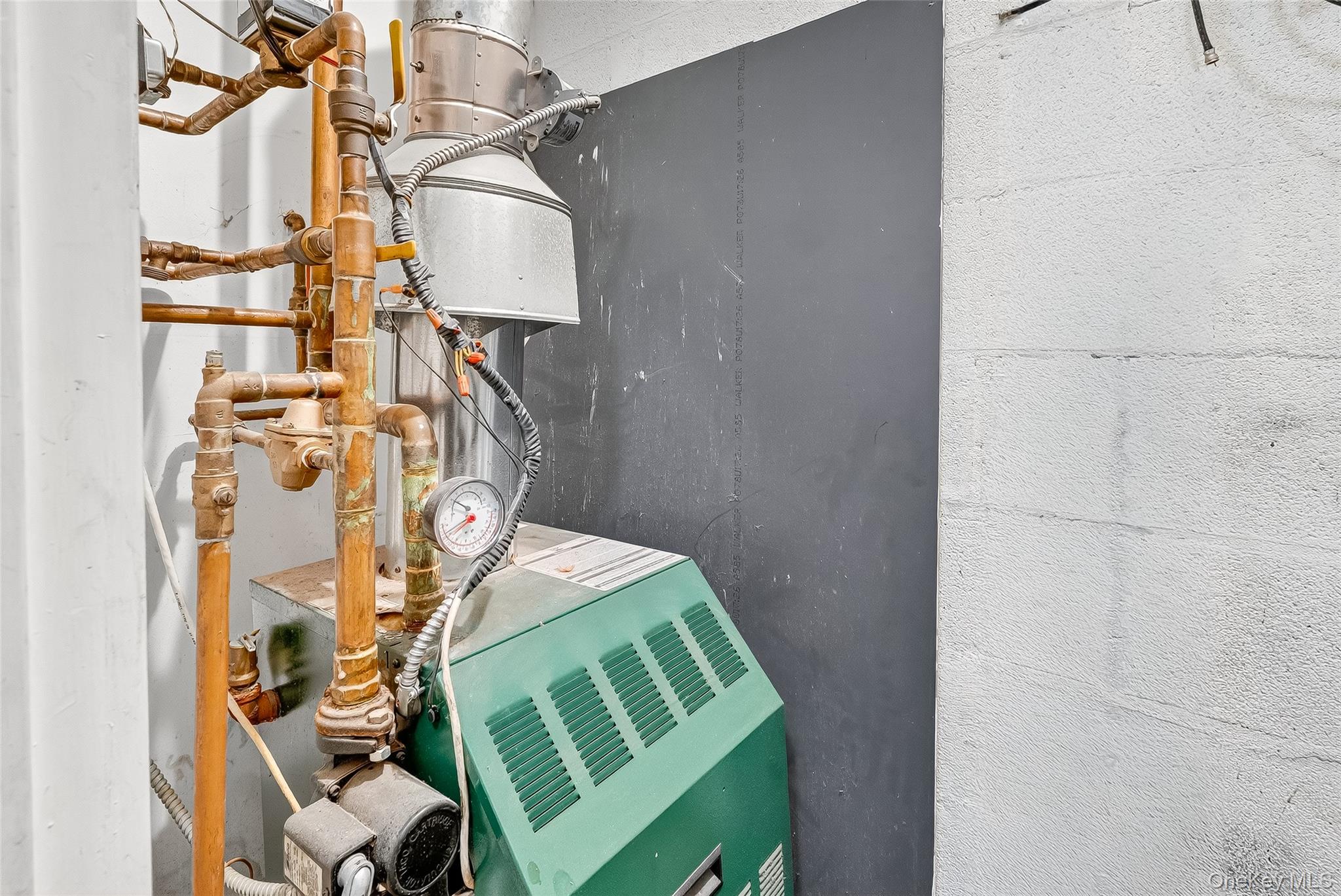 #10 photo, 142 W 175th Street, Bronx , NY 10453